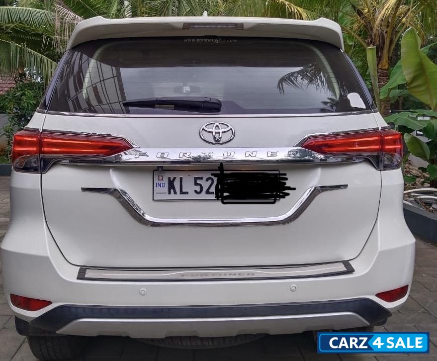 Toyota Fortuner 4*2AT2.8Legender Toyota Fortuner 4*2AT2.8Legender