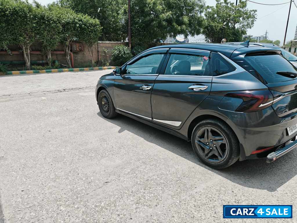 Grey Hyundai Elite i20