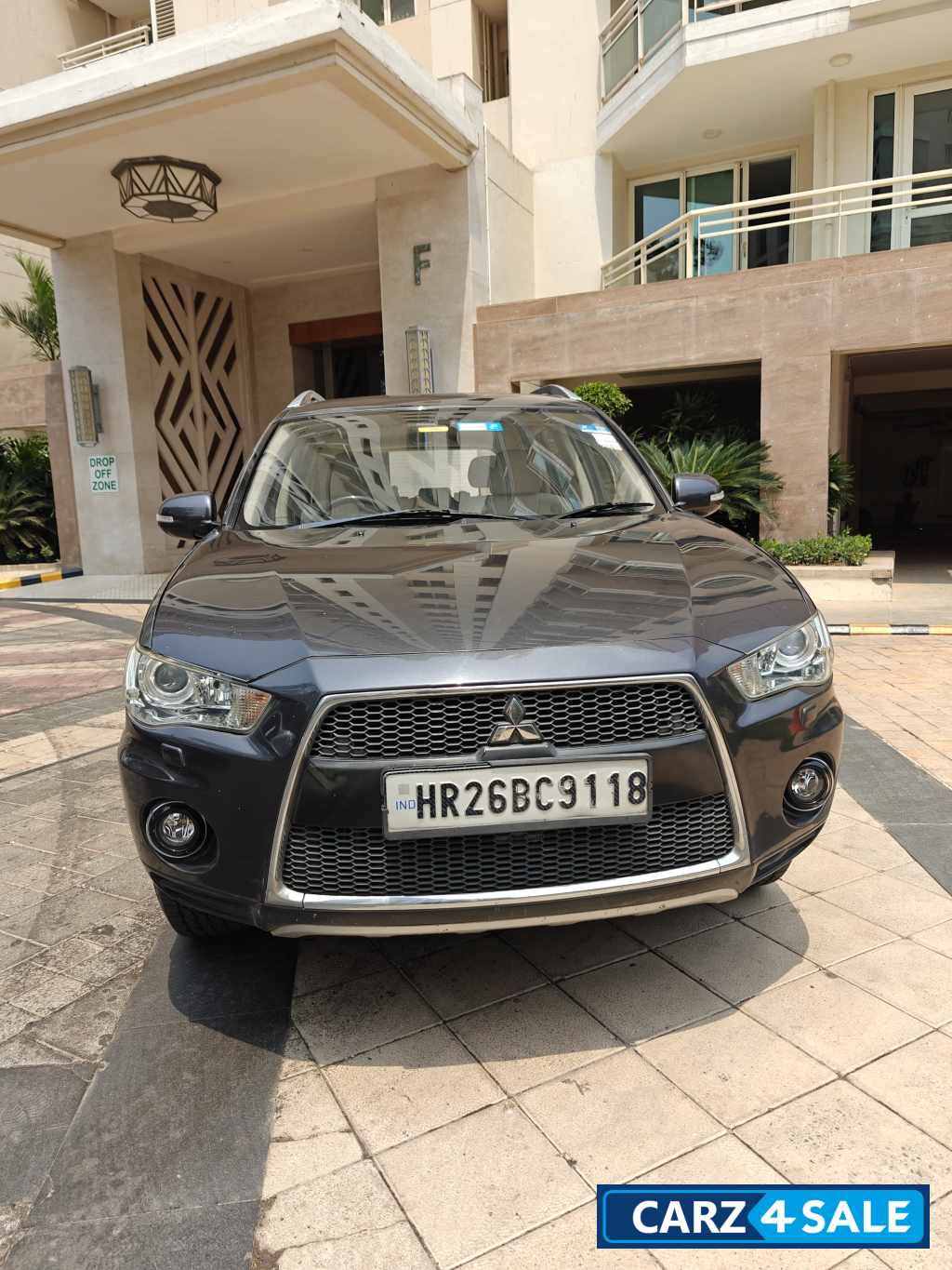 Mitsubishi Outlander 2.4 MIVEC AUTOMATIC