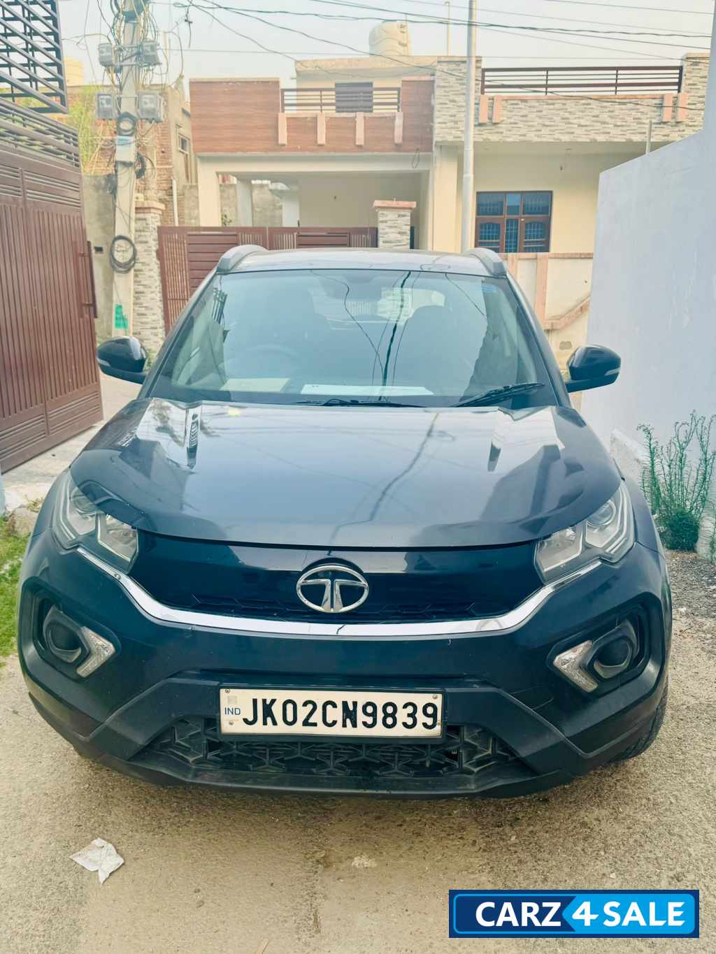 Tata Nexon XM