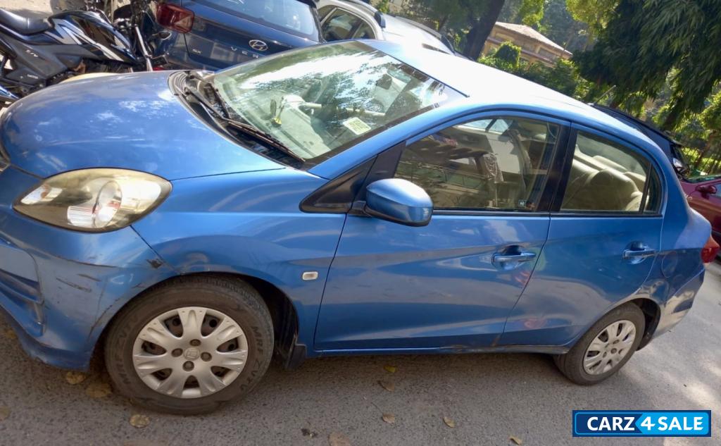 Majestic Blue Honda Amaze 1.2 SMT