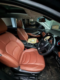 Black MG Hector Plus 1.5 Sharp DCT