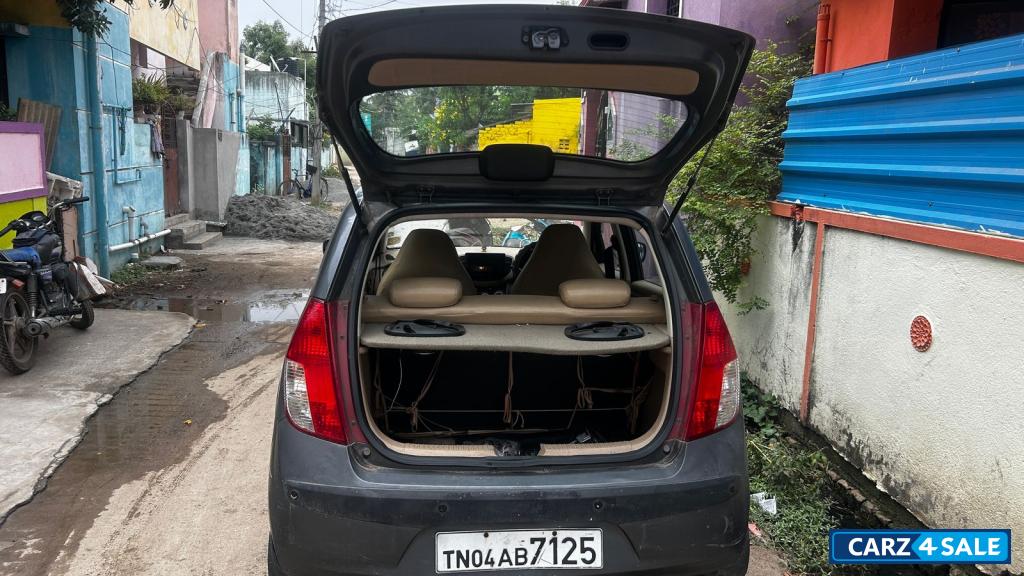 Grey Hyundai i10 Magna 1.1