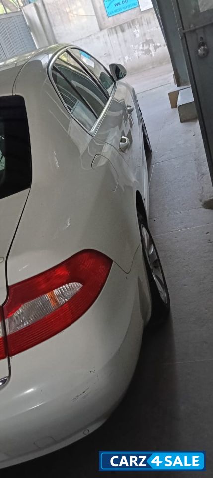 Skoda Superb 1.8 TSI ELEGANCE Skoda Superb 1.8 TSI ELEGANCE