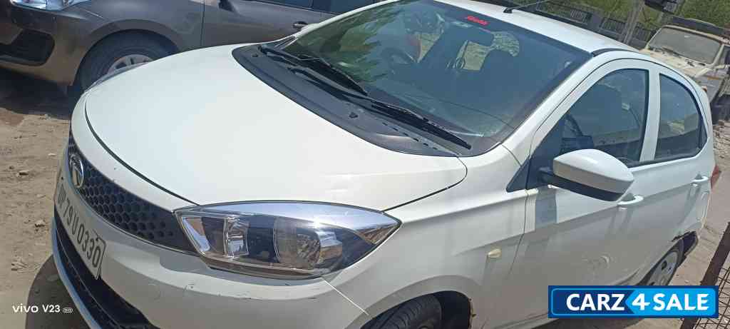 White Tata Tiago XT PETROL
