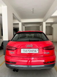 Red Audi Q3 35 TDI QUATTRO