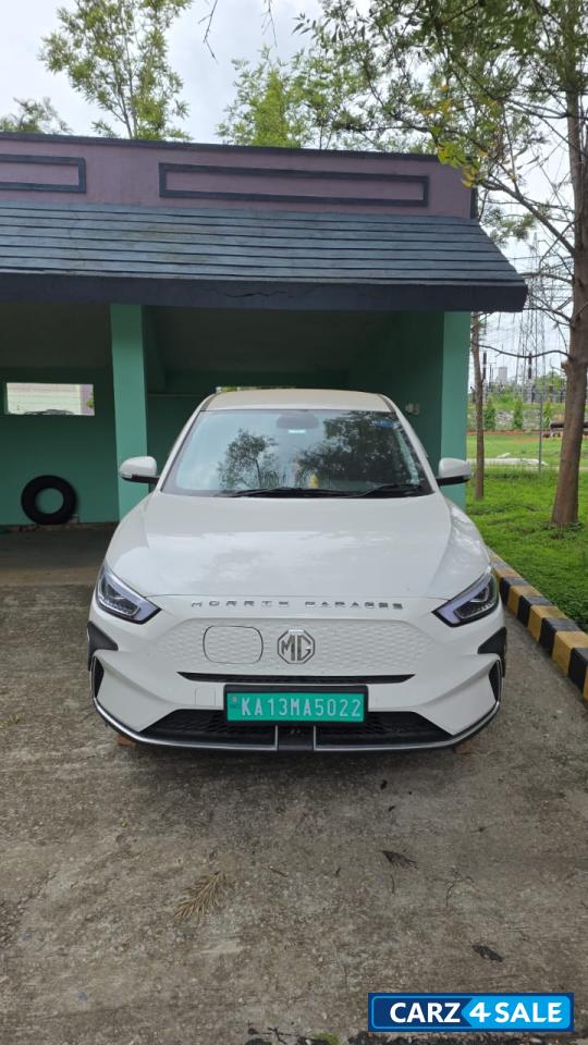 Candy White MG ZS EV EXECUTIVE