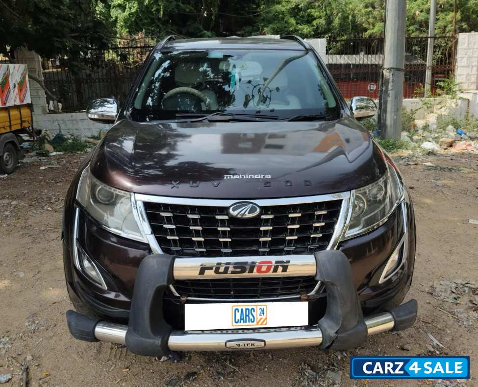Mahindra XUV 500 W9 2.2 diesel manual