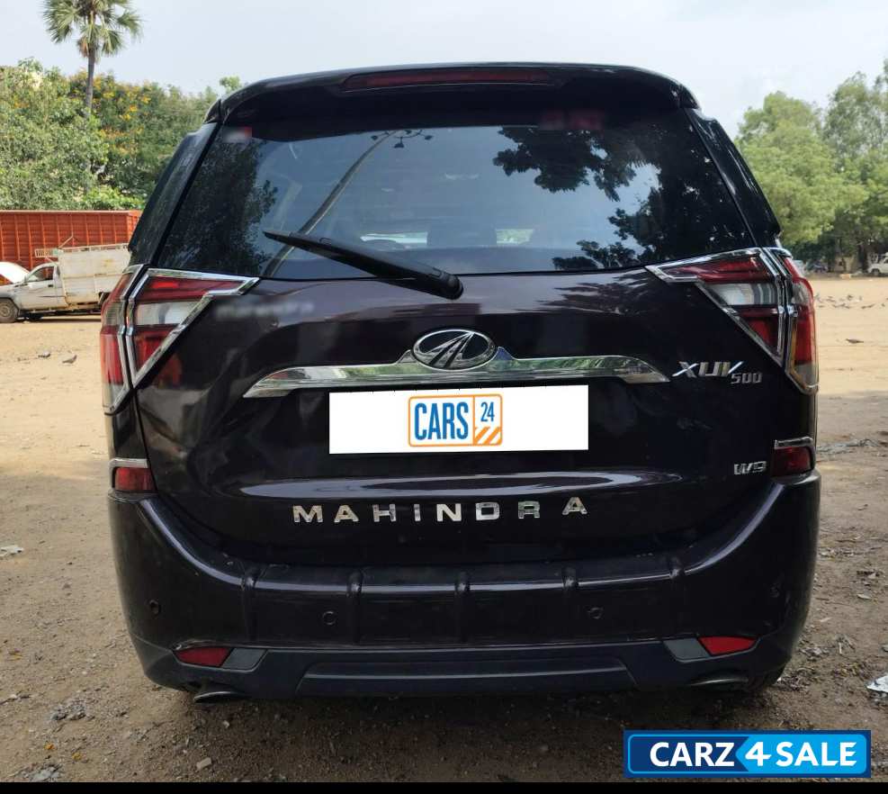 Mahindra XUV 500 W9 2.2 diesel manual