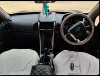 Mahindra XUV 500 W9 2.2 diesel manual