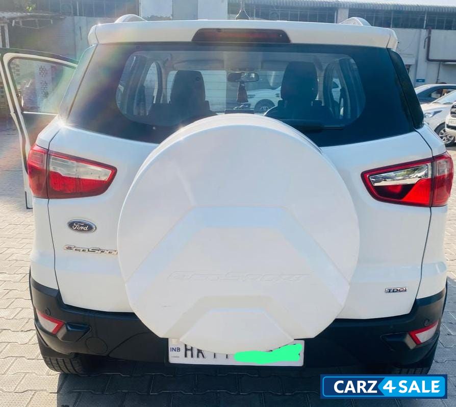 White Ford Ecosport Trend Plus