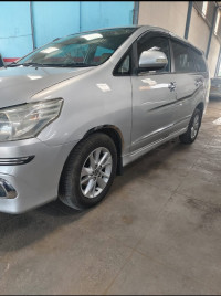 Toyota Innova VX2.5