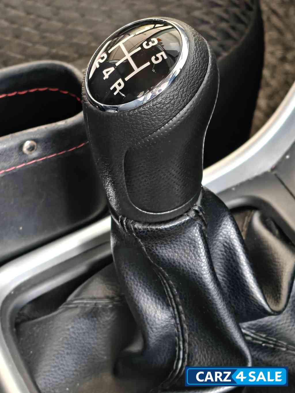 Maruti Suzuki S-Cross 1.3 Zeta Diesel