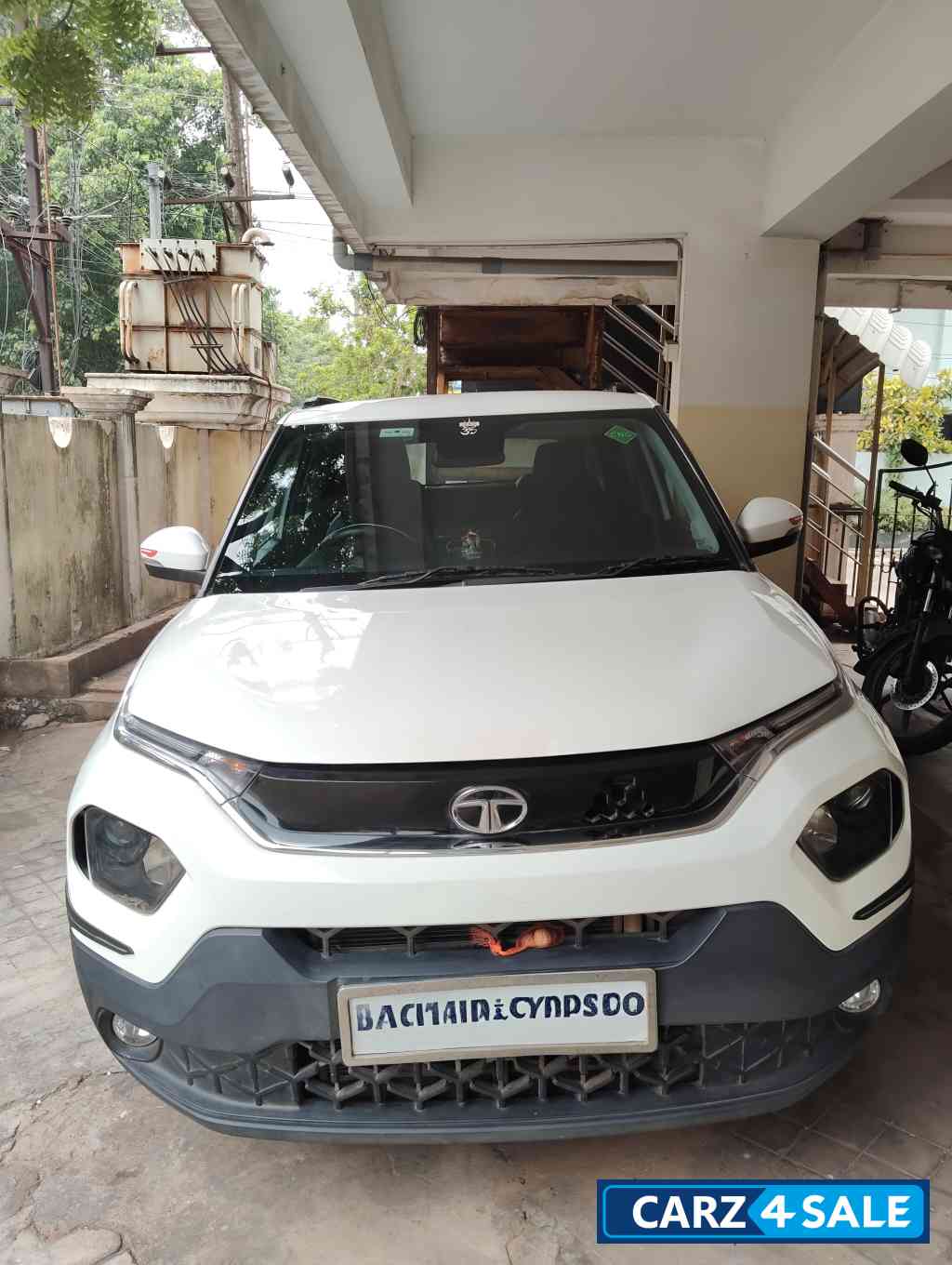 Tata Punch Accomplished dozle cng