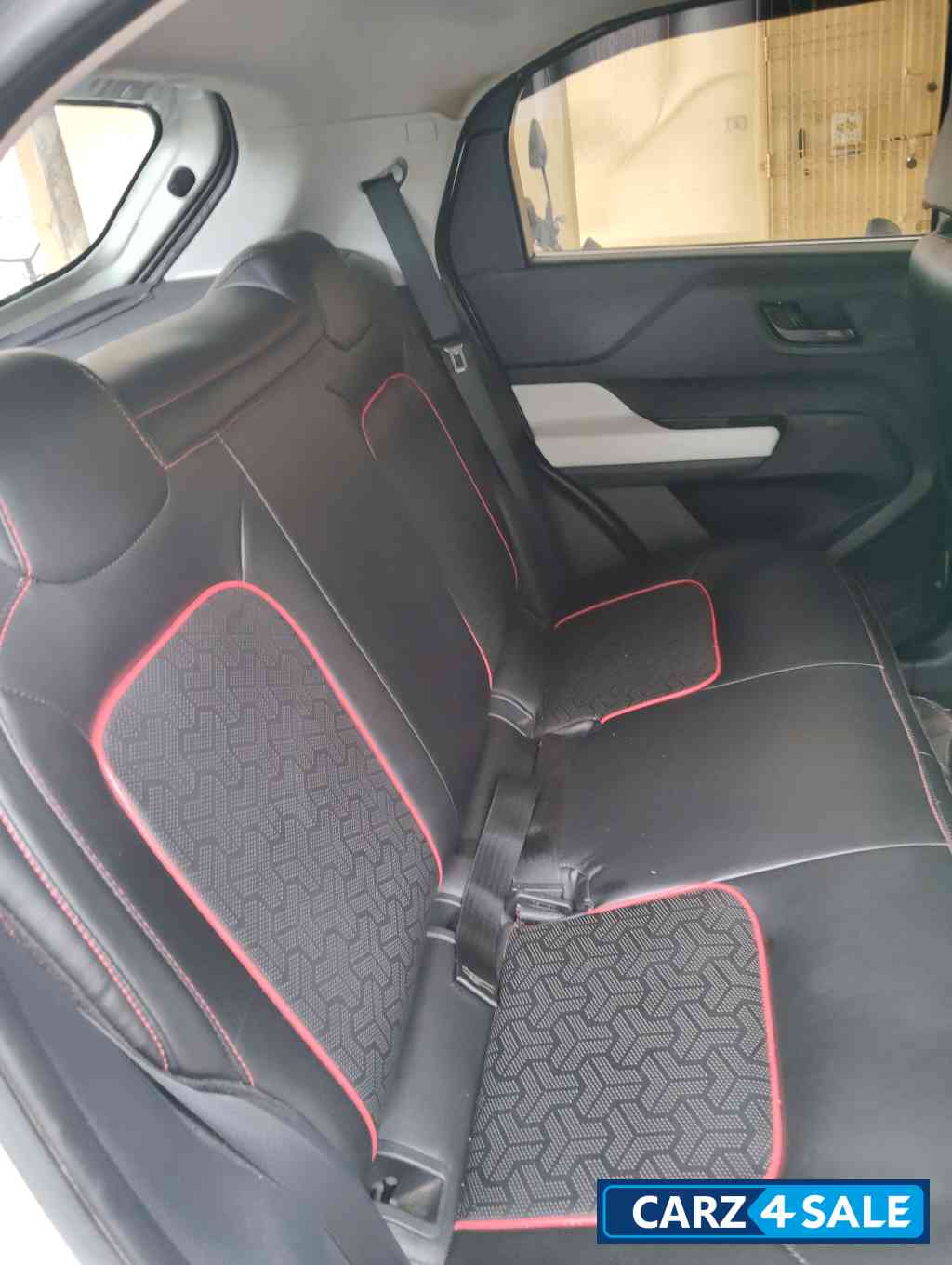 Tata Punch Accomplished dozle cng