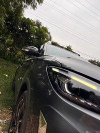 Havana Grey MG Astor Savvy 1.3 Turbo Sangria Red