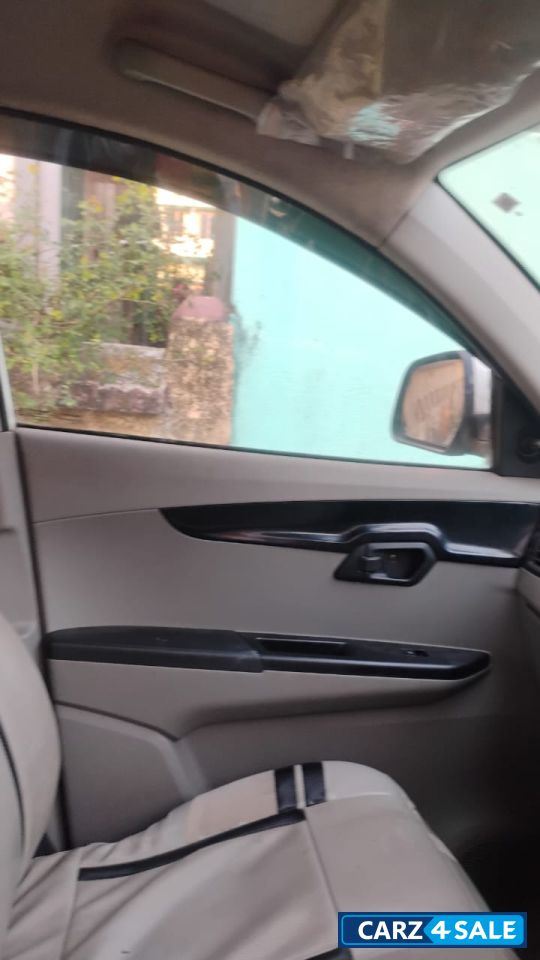 Mahindra KUV100 K4 plus 5 str