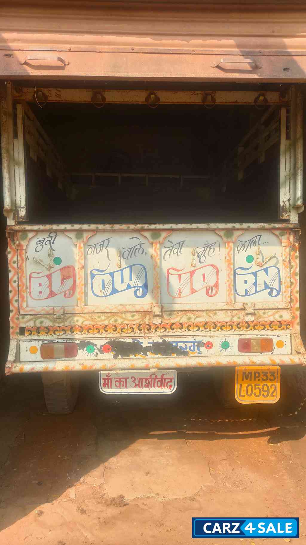 White Force Motors Force One Kargo king