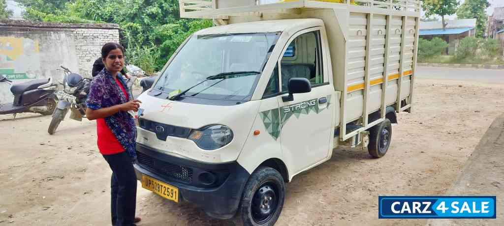 Mahindra Jeeto Strong