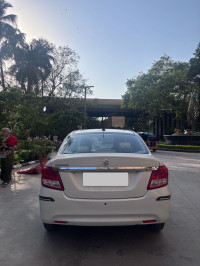 White Maruti Suzuki Dzire Vxi