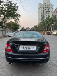 Black Mercedes-Benz C-Class C200