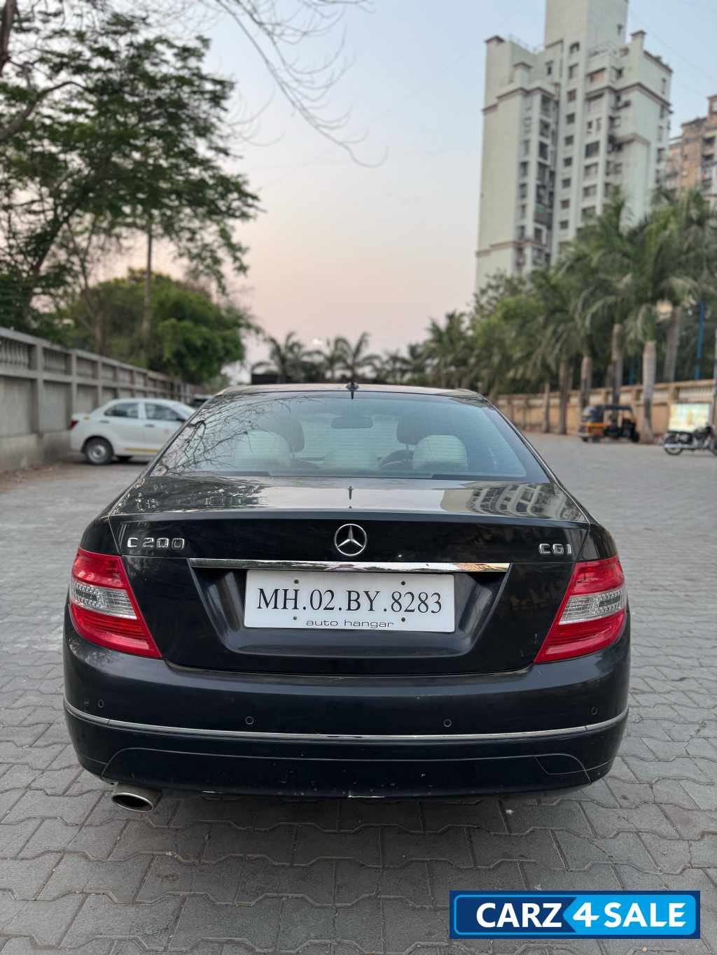 Black Mercedes-Benz C-Class C200 Black Mercedes-Benz C-Class C200