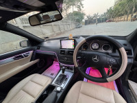 Black Mercedes-Benz C-Class C200