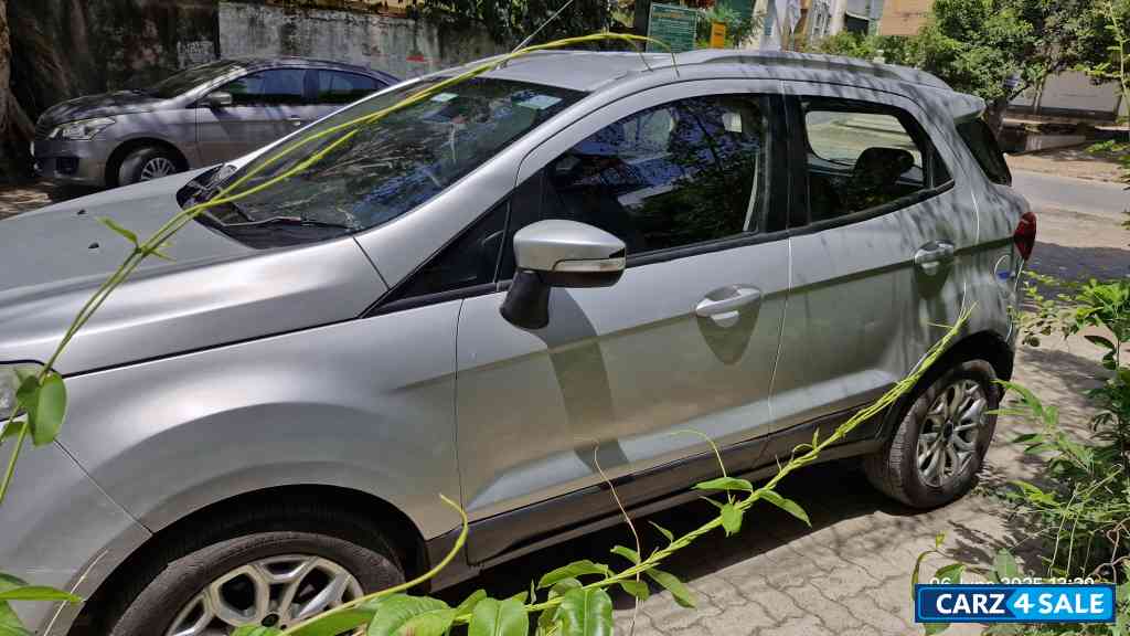 Silver Ford Ecosport 1.5 TDCI Titanium Silver Ford Ecosport 1.5 TDCI Titanium
