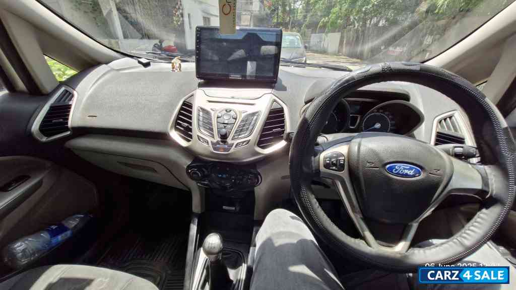 Silver Ford Ecosport 1.5 TDCI Titanium Silver Ford Ecosport 1.5 TDCI Titanium