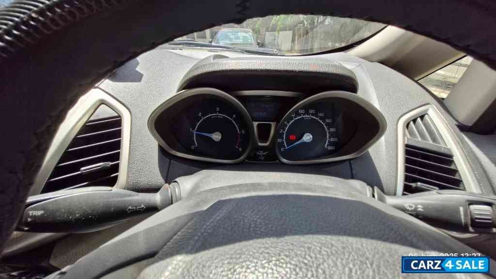 Silver Ford Ecosport 1.5 TDCI Titanium Silver Ford Ecosport 1.5 TDCI Titanium