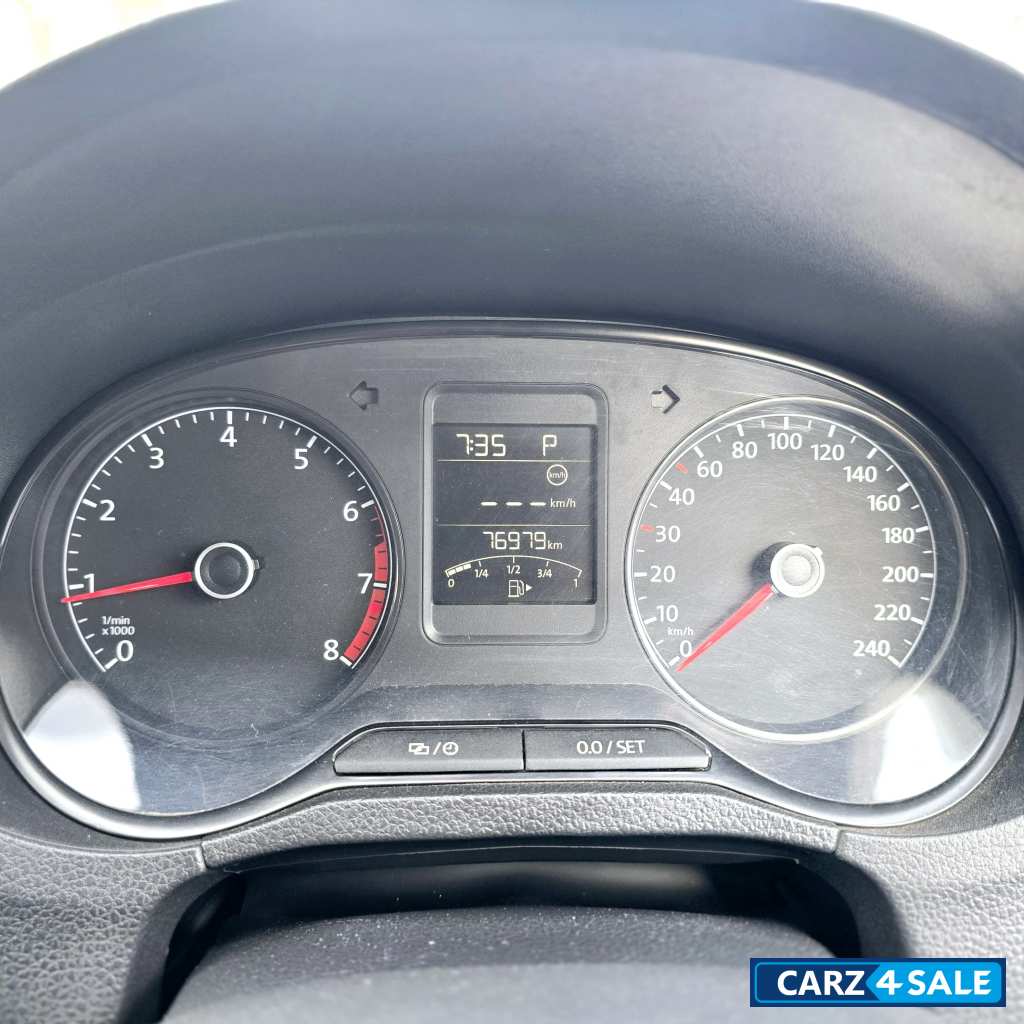 White Volkswagen Polo Gt tsi