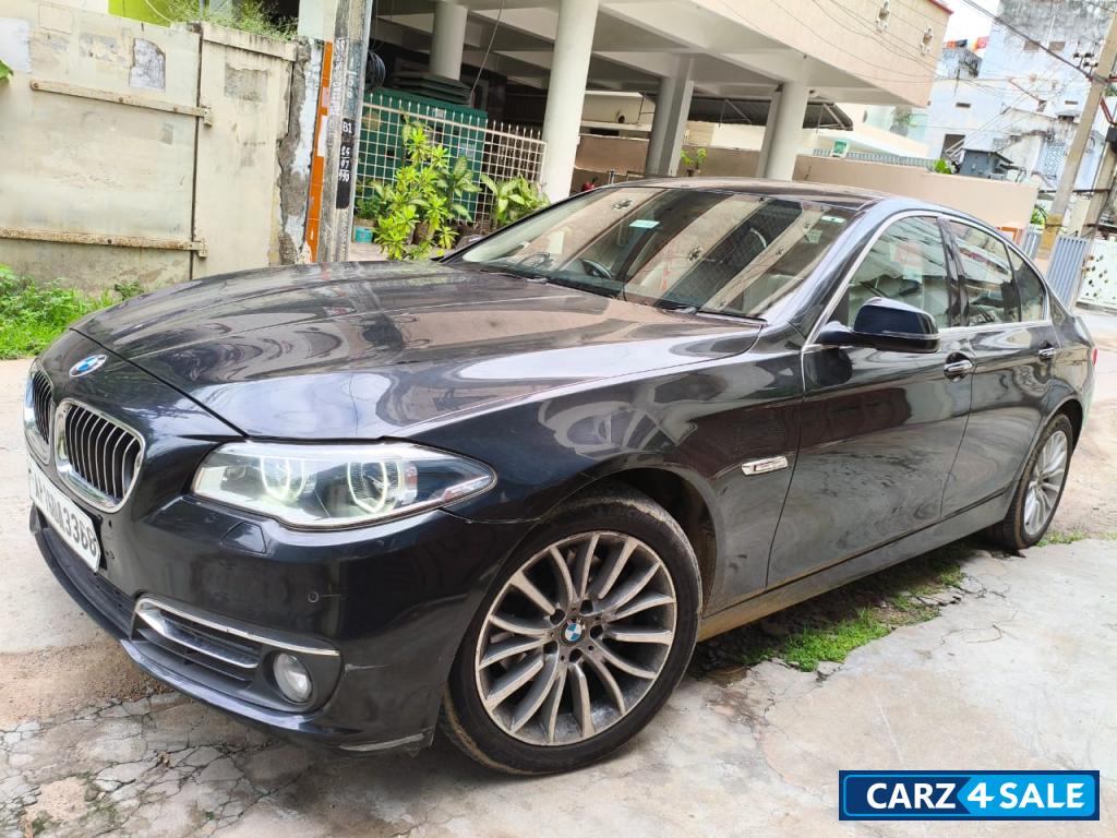 BMW 5-Series 520d luxury line