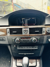 BMW 3-Series E90 320d