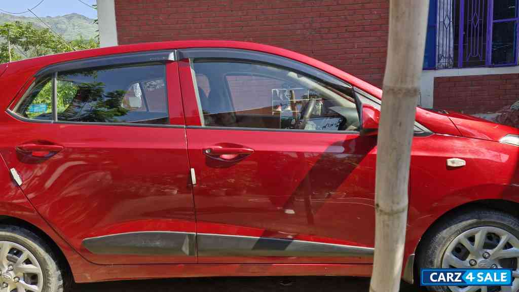 Hyundai i10 Sportz Hyundai i10 Sportz