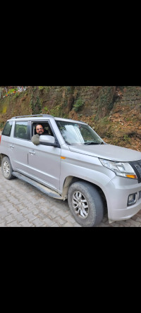 Mahindra TUV300 T8