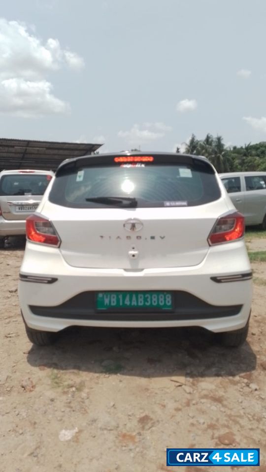 Tata Tiago EV LR XZ+ TECH LUX FAST CHARGER