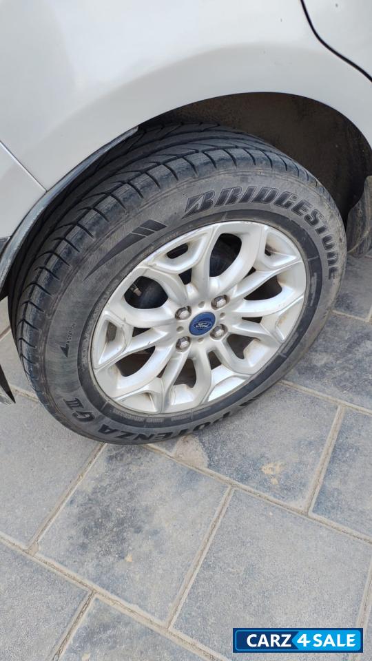 Silver Ford Ecosport 1.5 Titanium Diesel