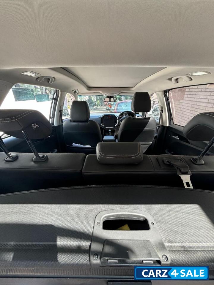 MG Hector Hybrid petrol sharp