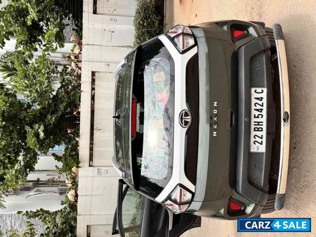 Tata Nexon Xm plus s