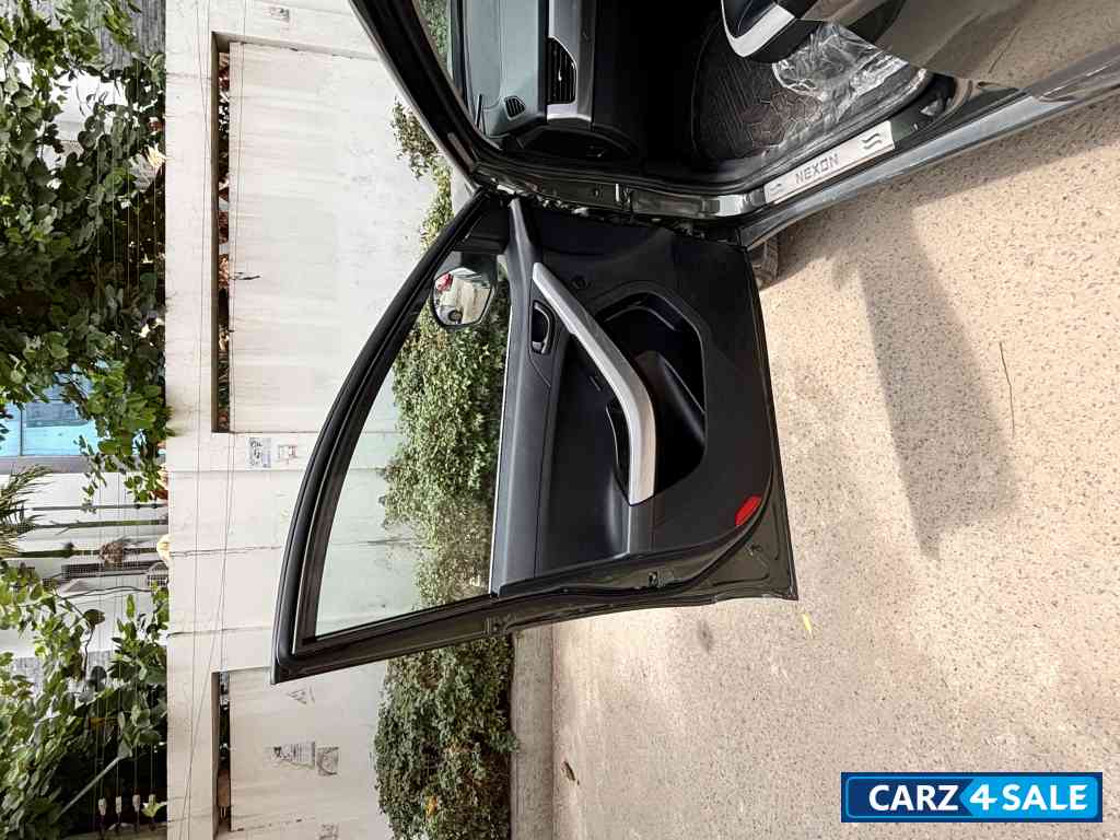 Tata Nexon Xm plus s