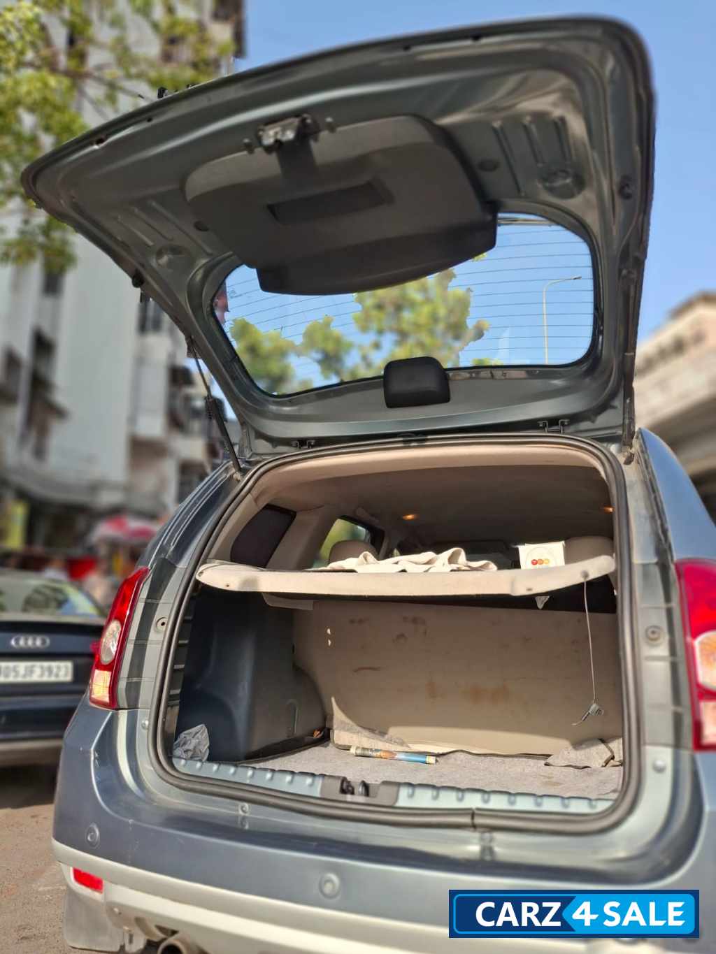 Grey Renault Duster DSL 110PS RXZ AWD