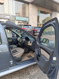 Grey Renault Duster DSL 110PS RXZ AWD