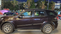 Mahindra XUV 500 W9