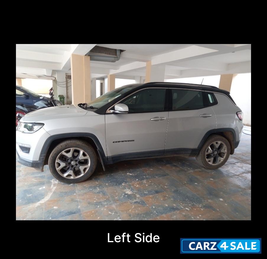 Grey Jeep Compass Limited plus edition 4*4