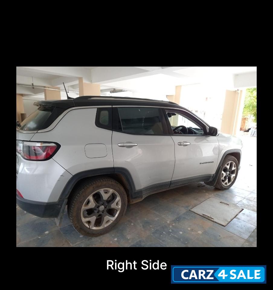 Grey Jeep Compass Limited plus edition 4*4