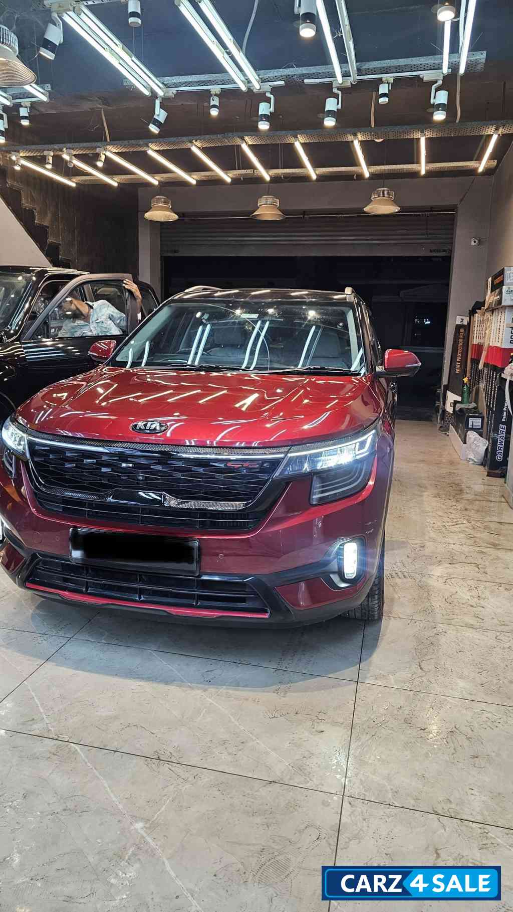 Intense Red Kia Seltos GTX PLUS 1.5  6 AT