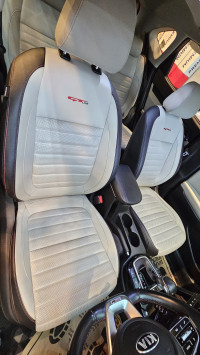 Intense Red Kia Seltos GTX PLUS 1.5  6 AT