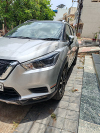 Blade Silver Nissan Kicks XV Premium Diesel BS 4