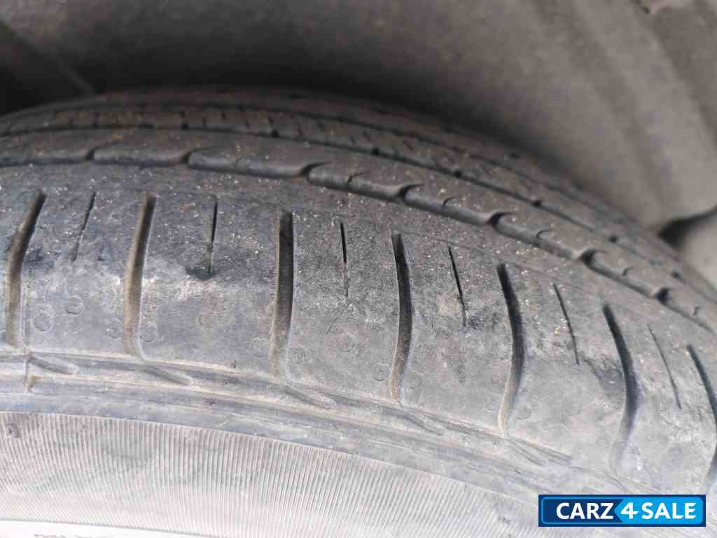 Blade Silver Nissan Kicks XV Premium Diesel BS 4