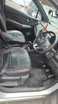 Blade Silver Nissan Kicks XV Premium Diesel BS 4